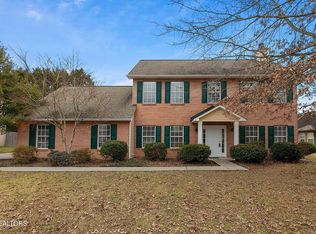854 Meadowfield Dr, Knoxville, TN 37923