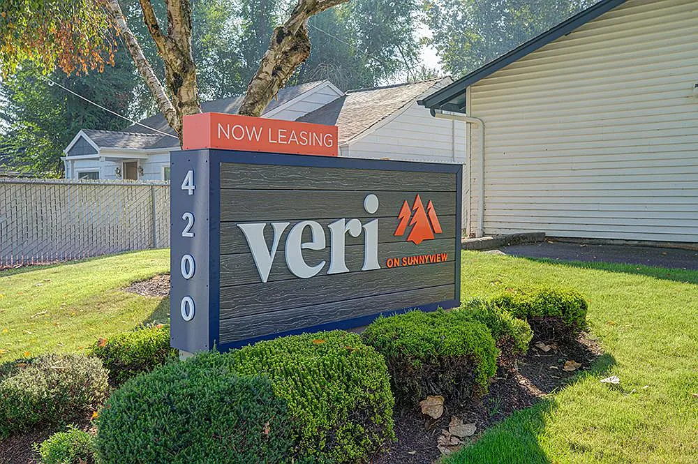 Veri on Sunnyview — Photo 1