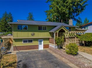 8307 55th St W, University Place, WA 98467