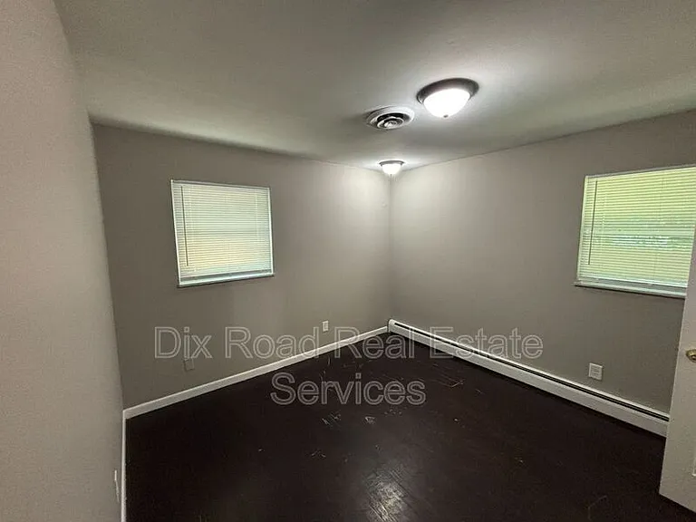 7914 Woody Hollow Dr — Photo 18