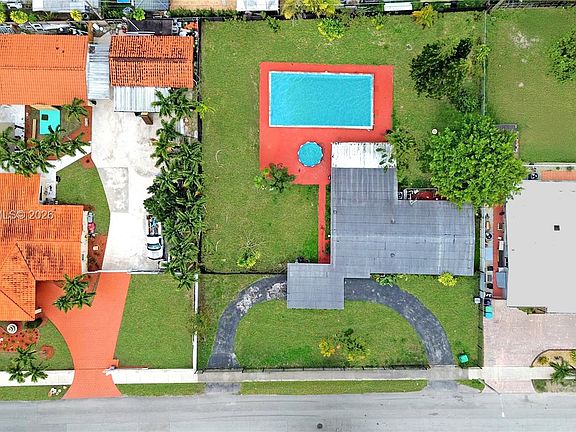 3rd image of 8461 SW 38th St