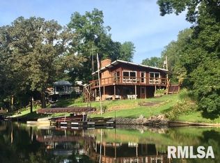 377 Fir Rd, Petersburg, IL 62675