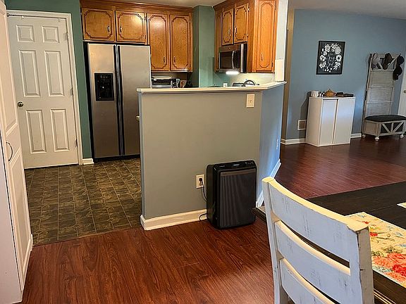 5th image of 148 Hobson Dr