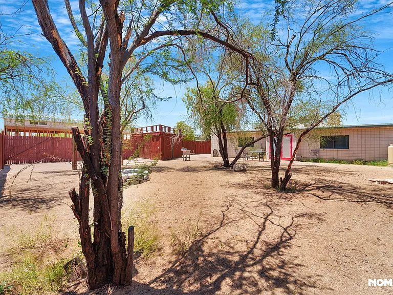 2837 E Campo Bello Dr — Photo 31