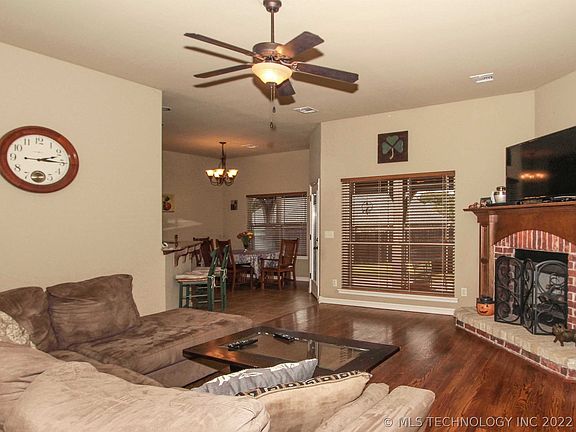 5th image of 14561 Courtney Dr