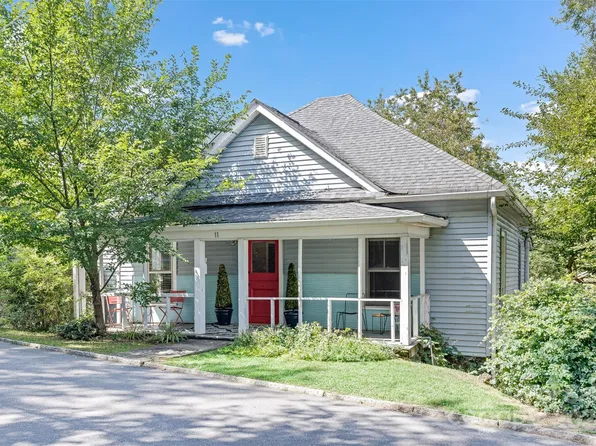 11 Park Ave N, Asheville, NC 28801