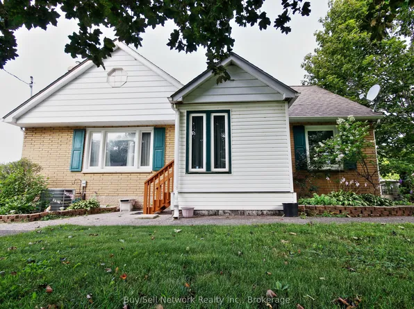 962 Ward St, Selwyn, ON K0L 1H0