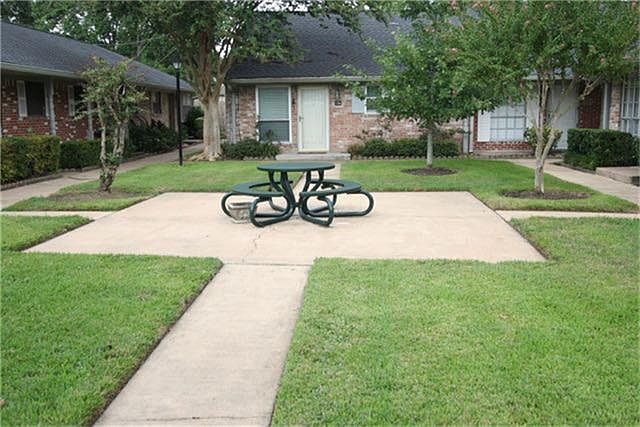 1st image of 1106 W Tri Oaks Ln APT 140