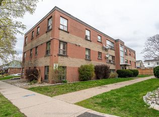 165 Park Row S #7, Hamilton, ON L8K 2K1