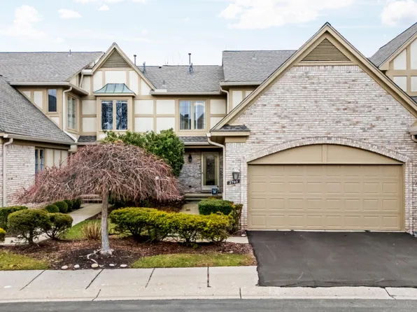 2705 Maitland Dr, Ann Arbor, MI 48105