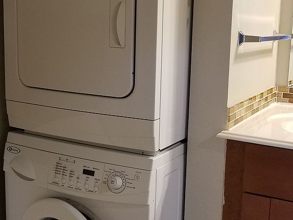 4th image of 7685 Northcross Dr #421