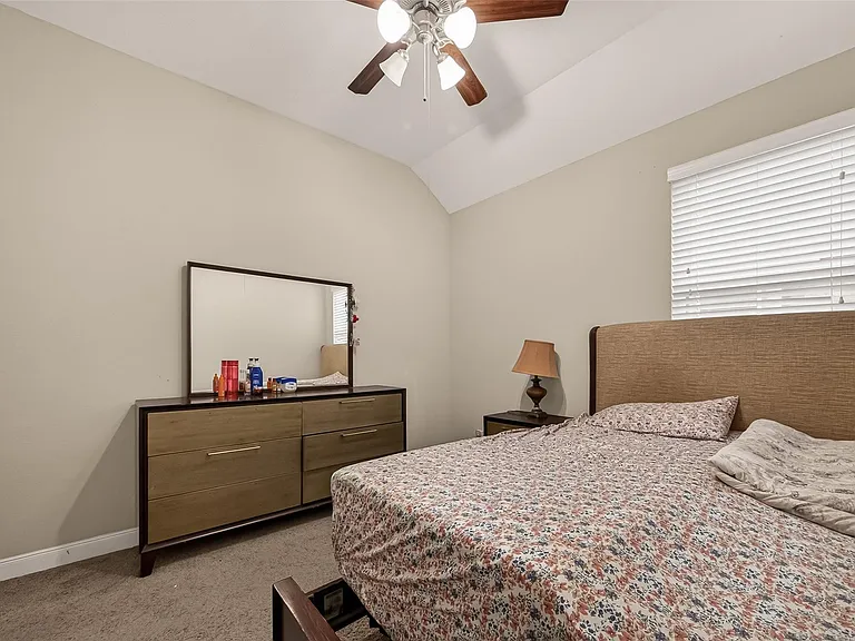 2209 Hidden Meadow Ln — Photo 23