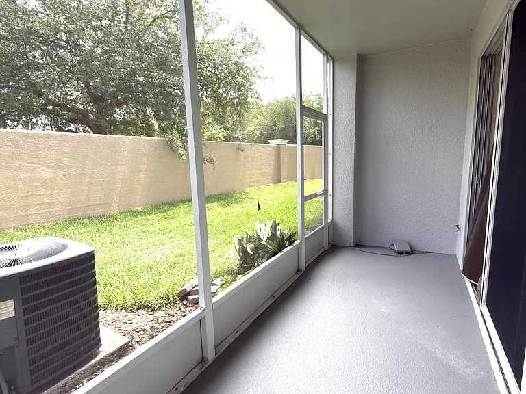 5851 Strada Capri Way — Photo 20