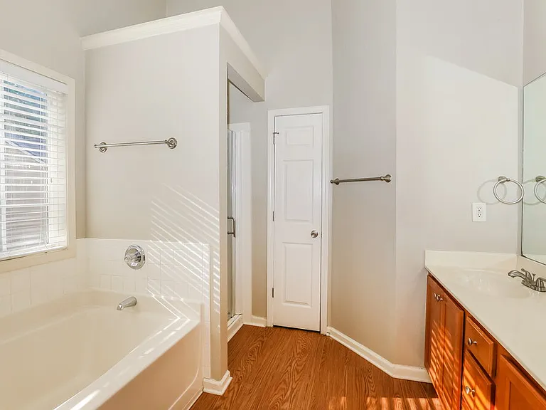 409 Mazley Dr — Photo 11