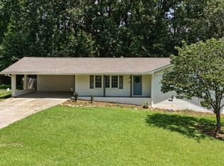 558 Carlouetta Rd SW, Mableton, GA 30126