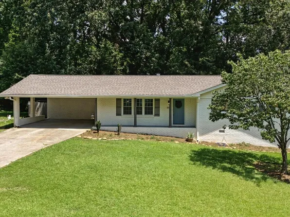 558 Carlouetta Rd SW, Mableton, GA 30126