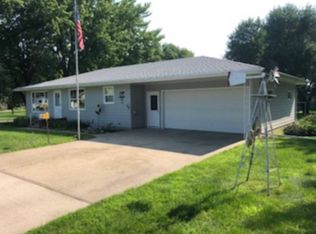 812 Ash St, Springfield, SD 57062