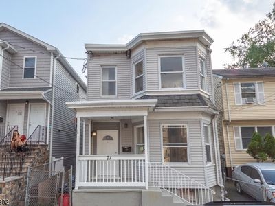 71 Arch St, Paterson, NJ, 07522