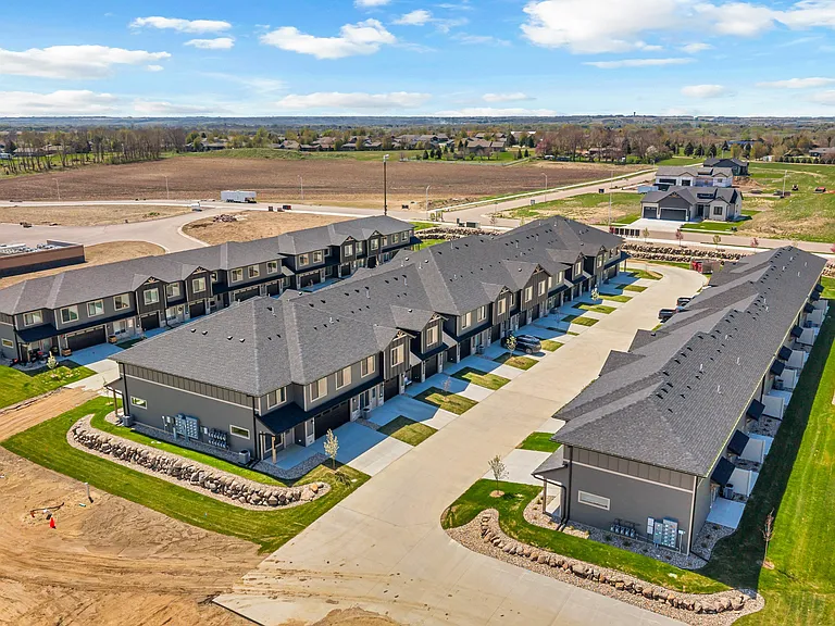 Sunrise Creek Townhomes — Photo 85