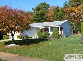 75 Courtshire Dr, Brick, NJ 08723
