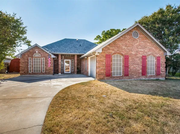 1200 Oak Tree Ln, Weatherford, TX 76086