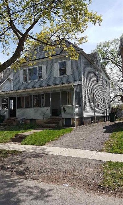 2nd image of 39 Locust St