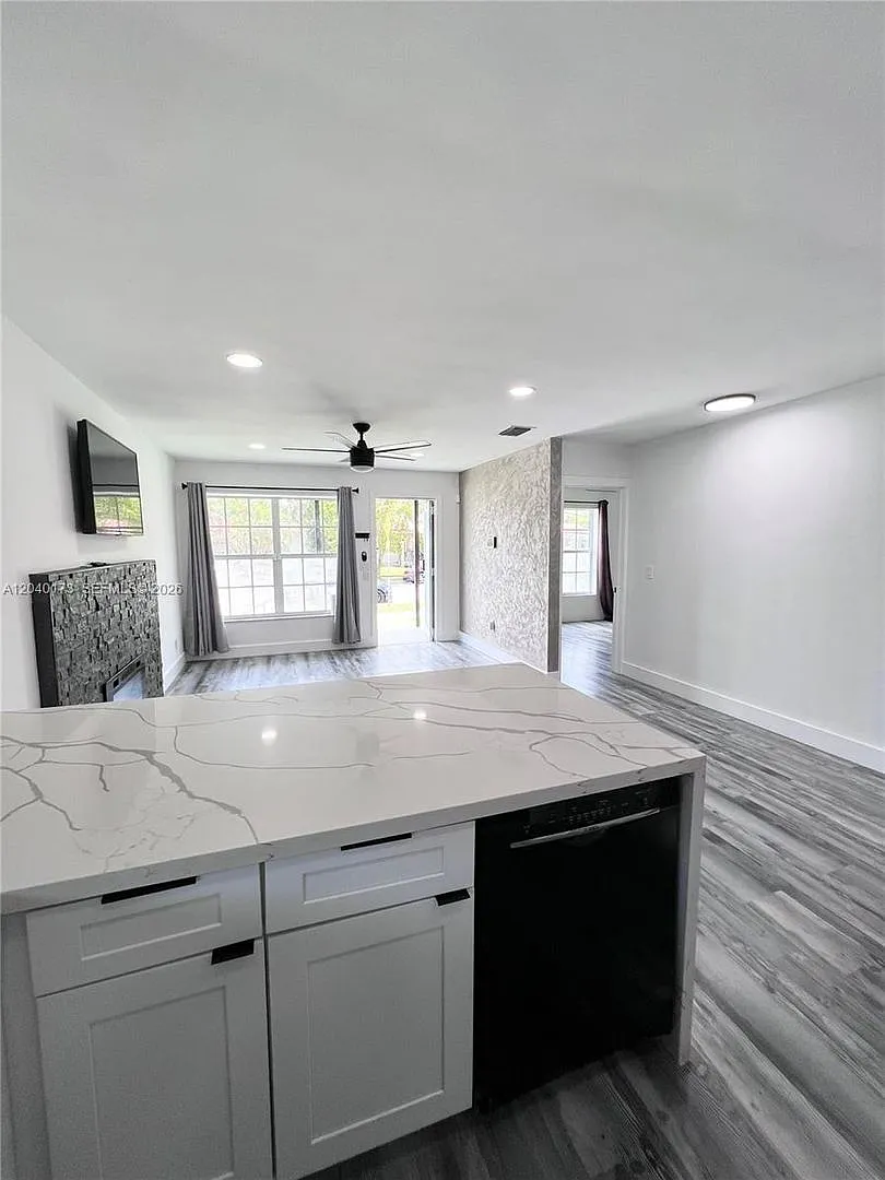 2425 SW 26th Lane, Miami, FL 33133 - 2229 — Photo 4