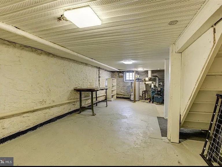612 W Joppa Rd — Photo 28