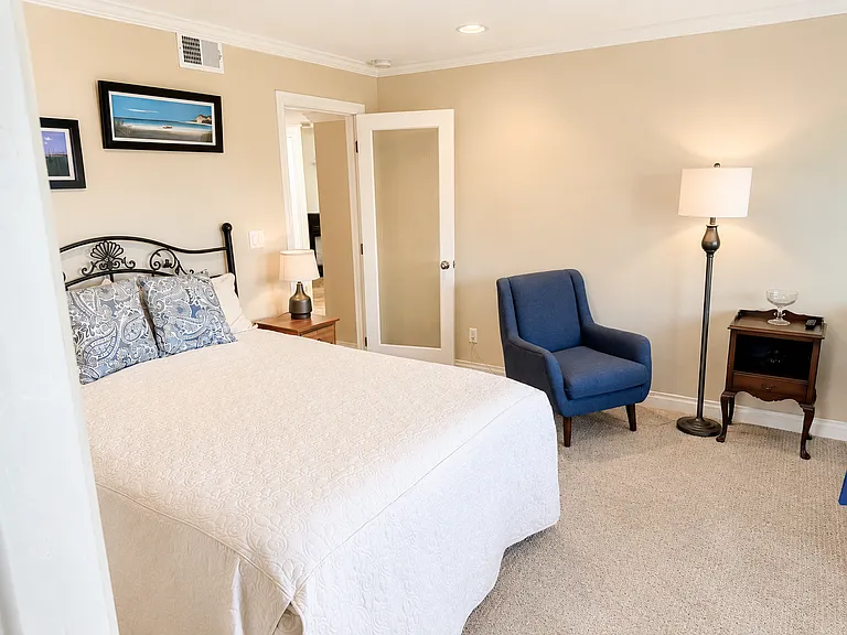 4747 Marina Dr #15 — Photo 25