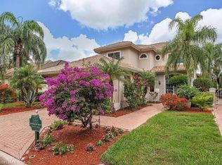 5755 Persimmon Way, Naples, FL 34110