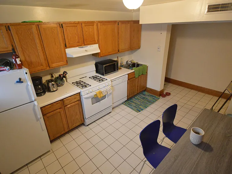 854 W Waveland Ave #G — Photo 3