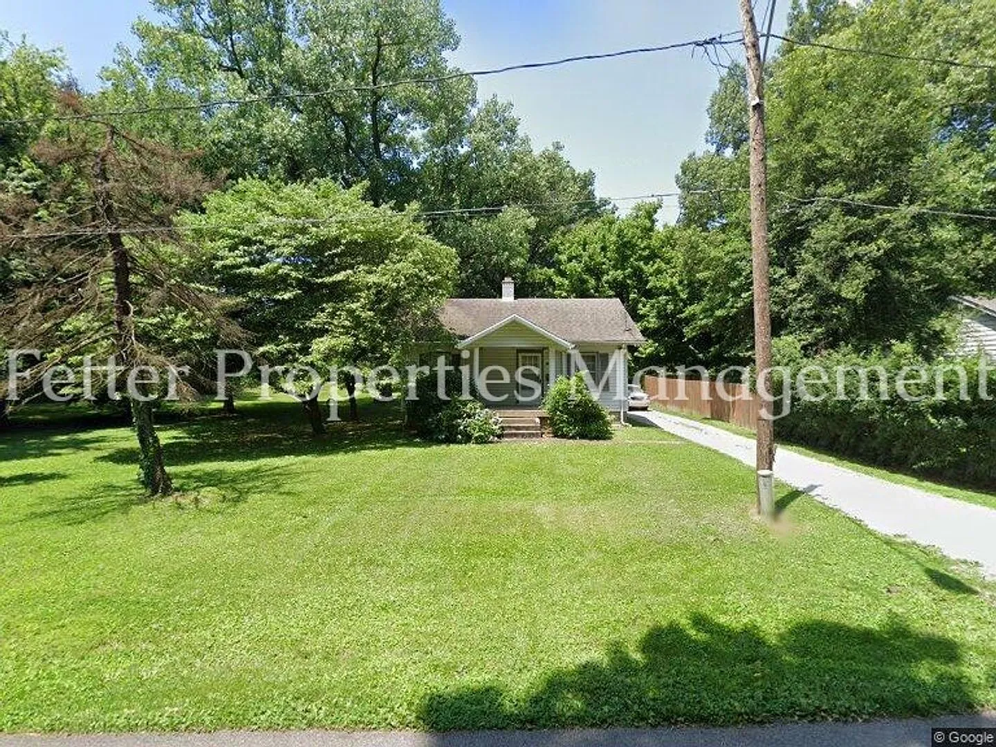 1621 Burdette Ave photo 1