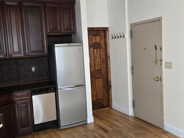 235 West 137th Street image 6 of 24