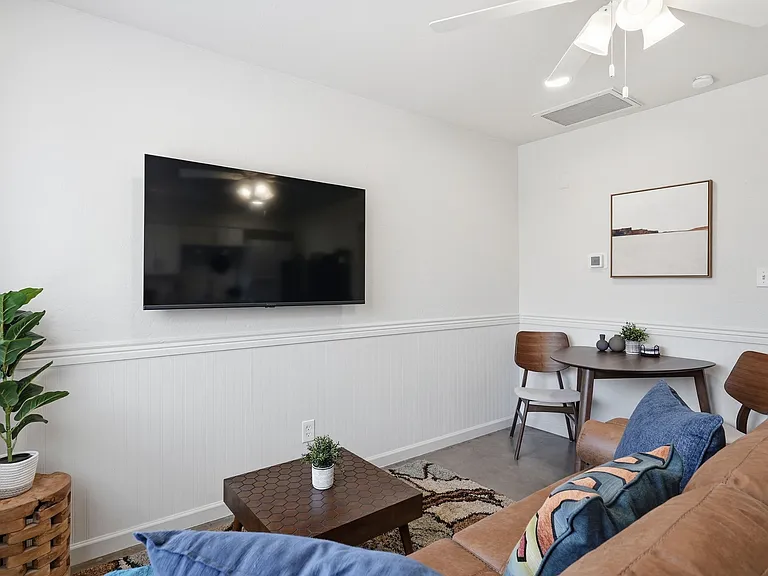 1421 E Roosevelt St #4 — Photo 6