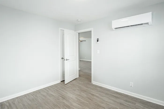 1208 W Ocean View Ave #5 — Photo 7