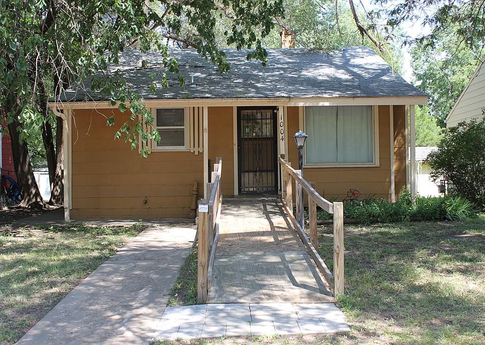 1st image of 1004 N 12th St