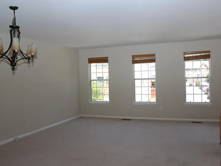 1729 Stuart Pointe Ln — Photo 10