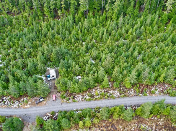 2 Hillside Dr, Ketchikan, AK 99950