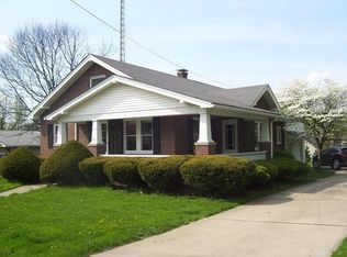 1714 Mound Rd, Jacksonville, IL 62650