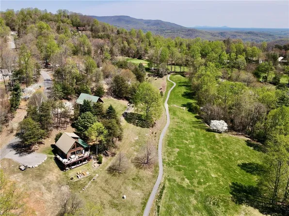 217 Fairview Dr, Traphill, NC 28685