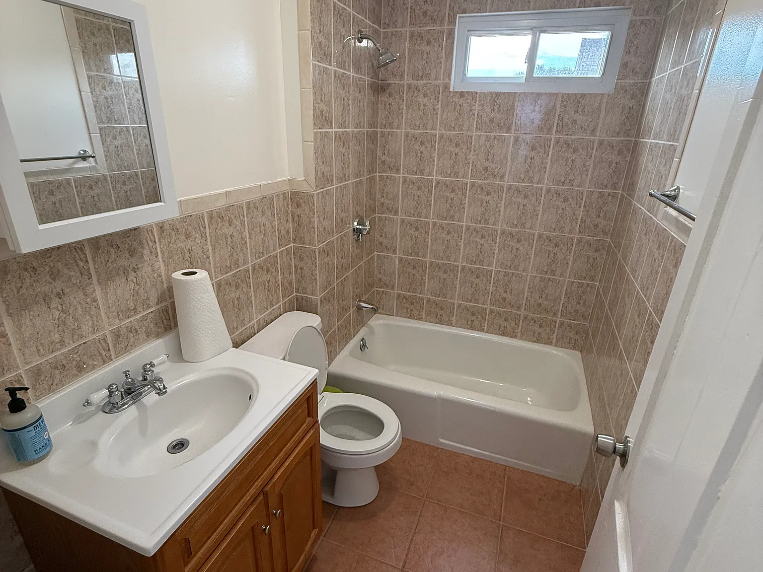 348 North St — Photo 4