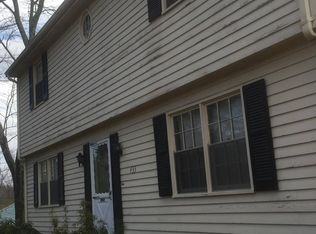 433 Hartford Ave, Bellingham, MA 02019