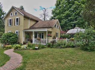 345 Wooddale Rd, East Stroudsburg, PA