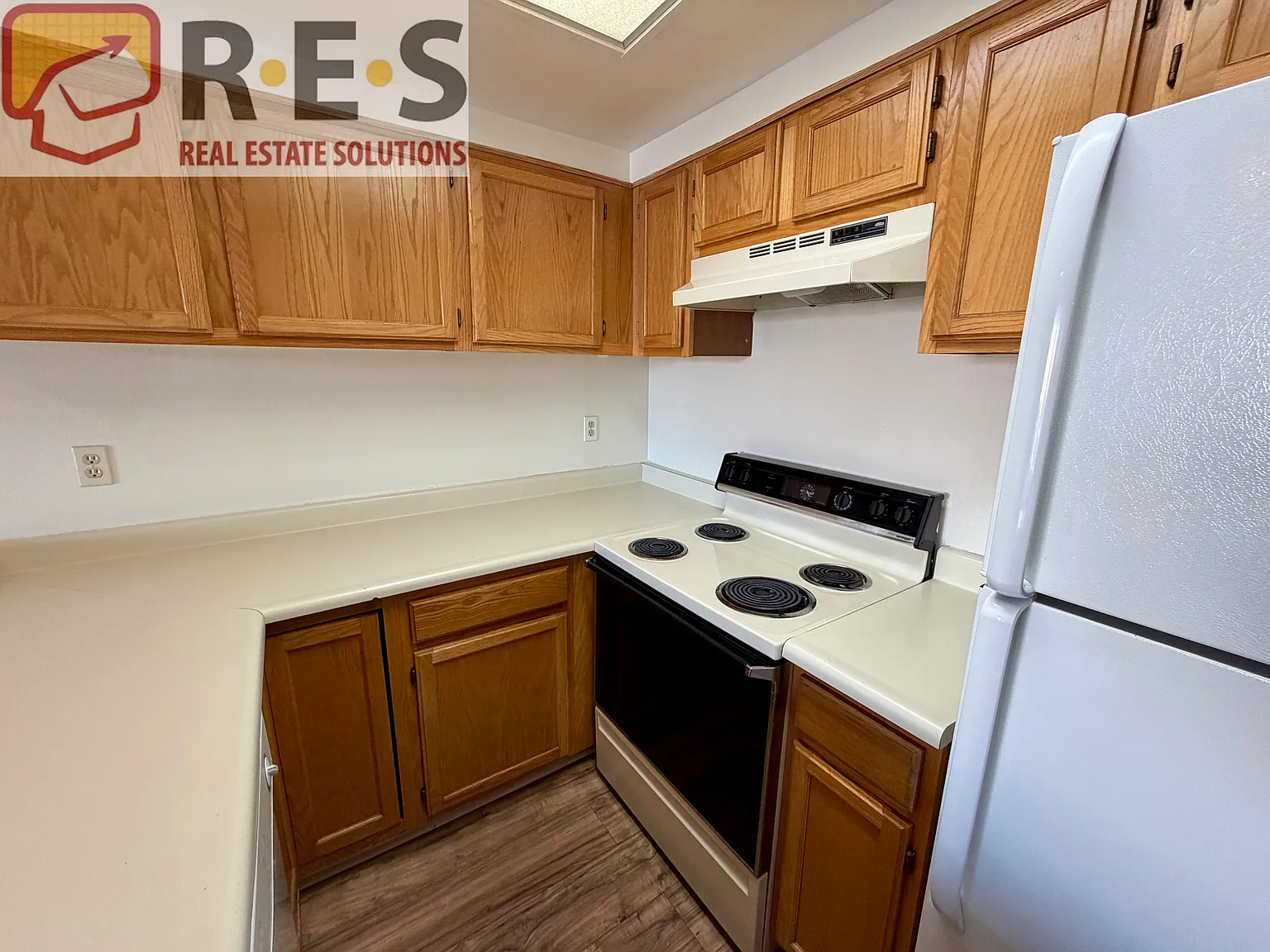 1 bed, 872 sqft, $1,295 — Photo 3