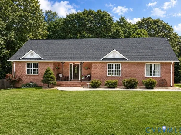 11761 Putnam Pl, Amelia Court House, VA 23002