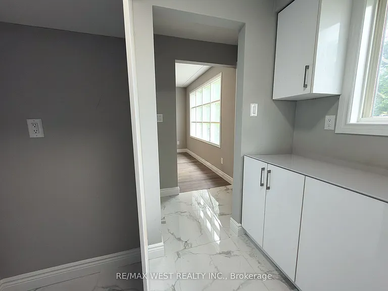 19 Brenda Ct #3 — Photo 22