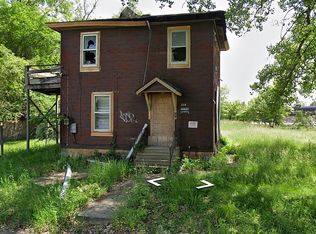 208 Salisbury St, Waterloo, IA 50703