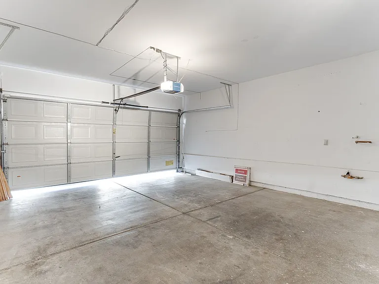 7981 Imperial Treasure St — Photo 25