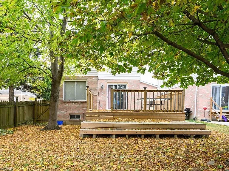 8 Buss Ct — Photo 36