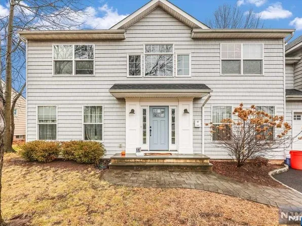 97 Roxbury Rd, Dumont, NJ 07628